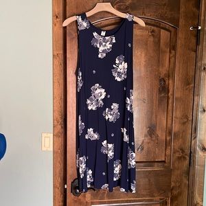 Old Navy dress size: XL